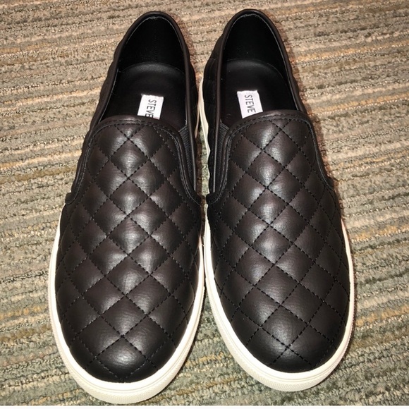 womens quilted slip on shoes